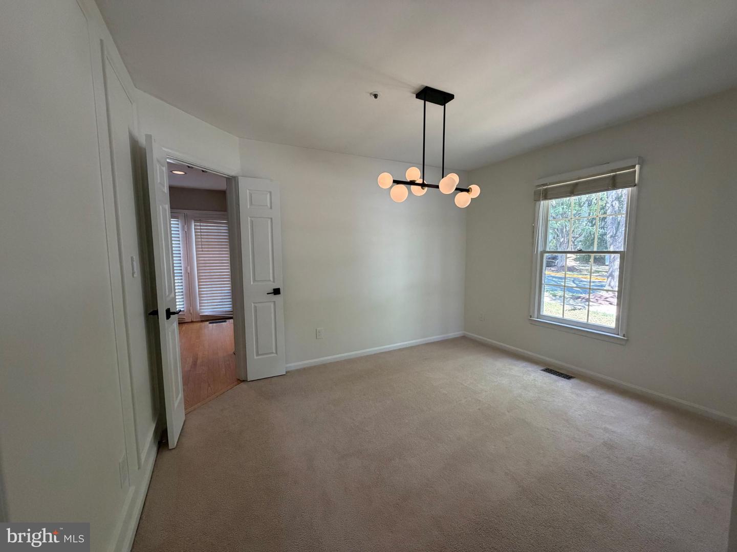 8527 Fountain Valley Dr Property Photo 7