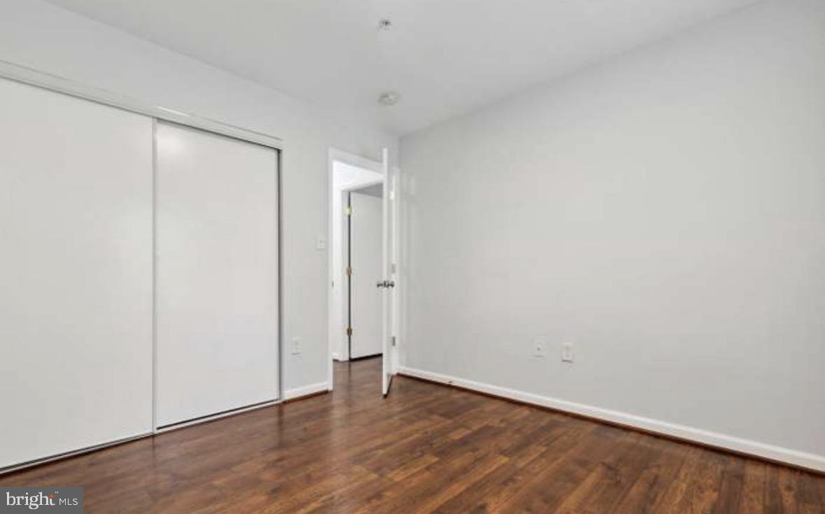 880 Quince Orchard Blvd #201 Property Photo 12