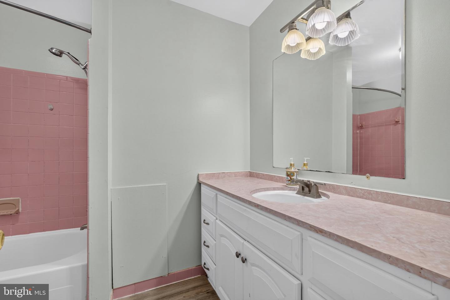 405 Winterthur Ct Property Photo 25