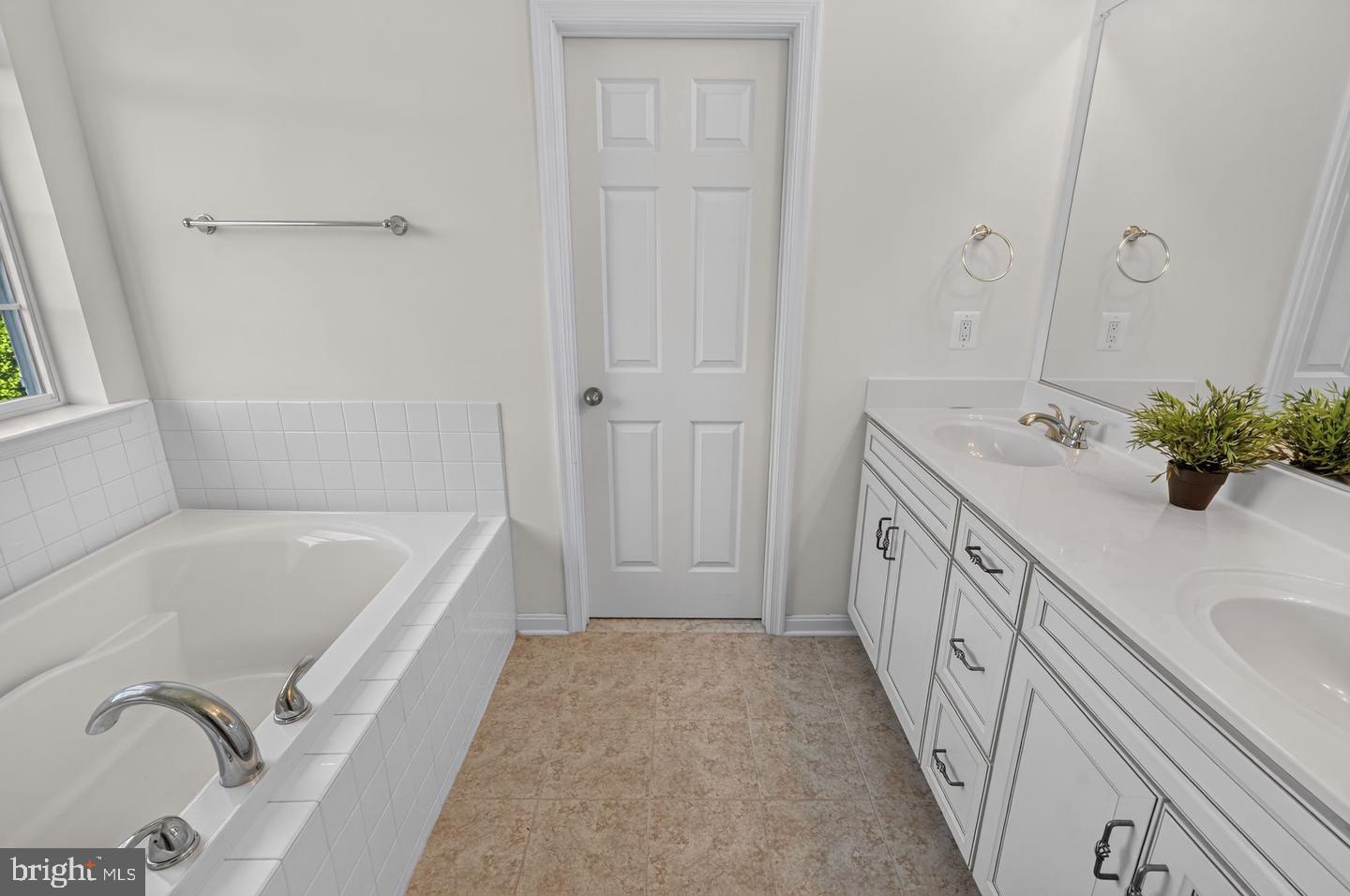 1024 Briggs Chaney Rd Property Photo 20