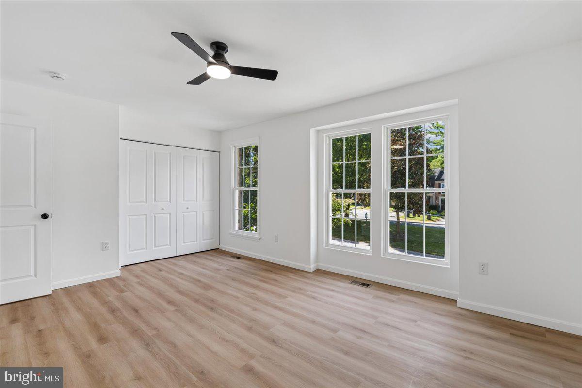 10057 Maple Leaf Dr Property Photo 24