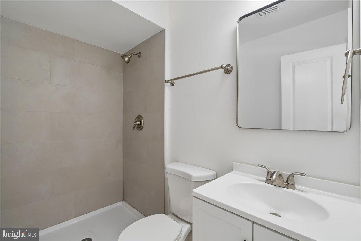 10057 Maple Leaf Dr Property Photo 26
