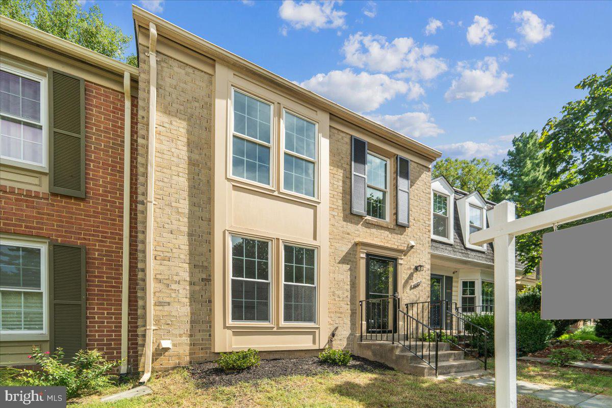 10057 Maple Leaf Dr Property Photo 42
