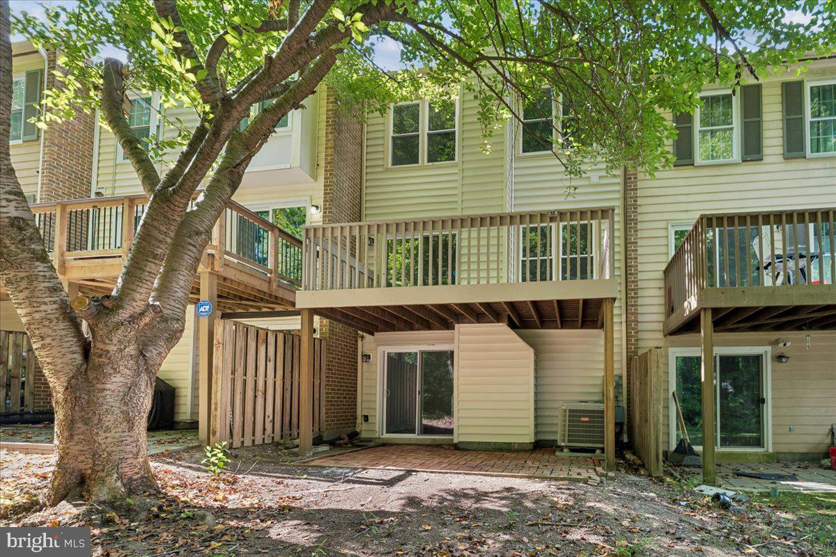 10057 Maple Leaf Dr Property Photo 44