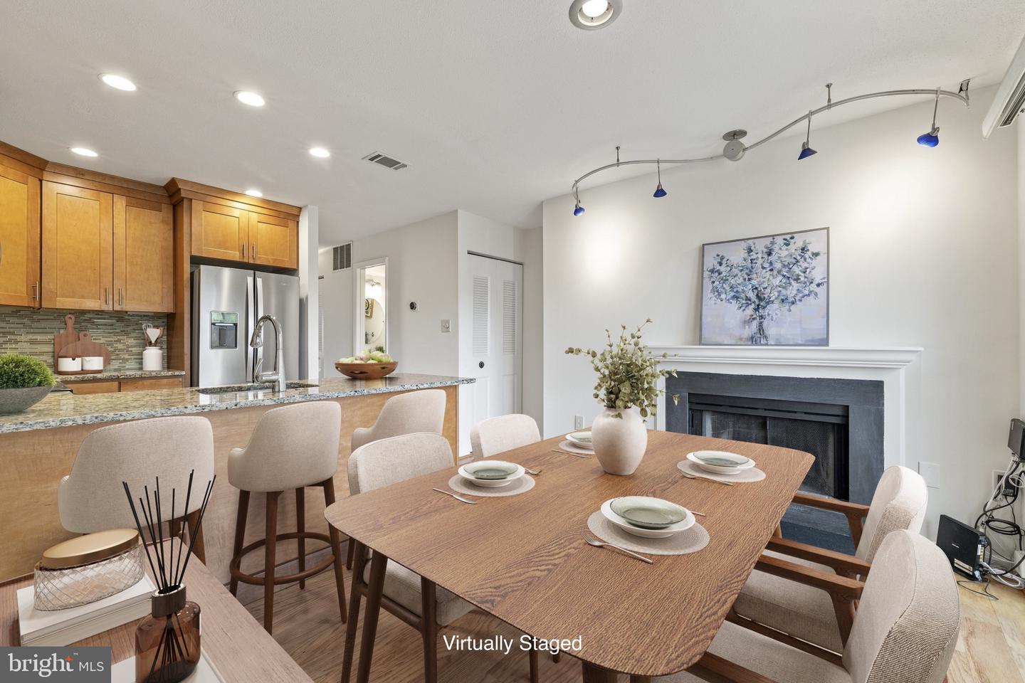 18240 Windsor Hill Dr #311 Property Photo 13