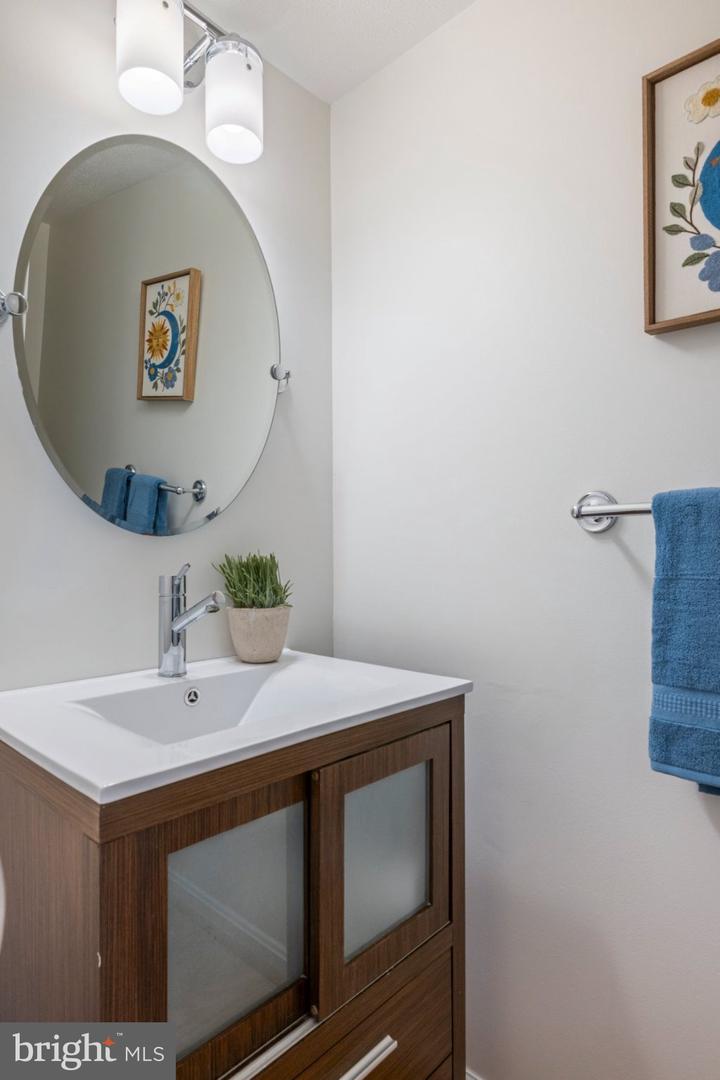 18240 Windsor Hill Dr #311 Property Photo 26