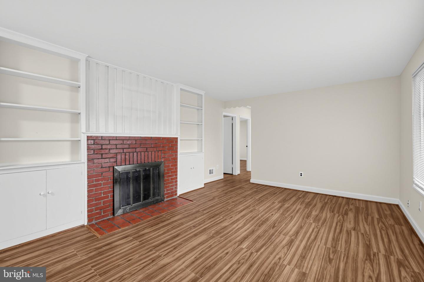 2400 Eugene St Property Photo 9