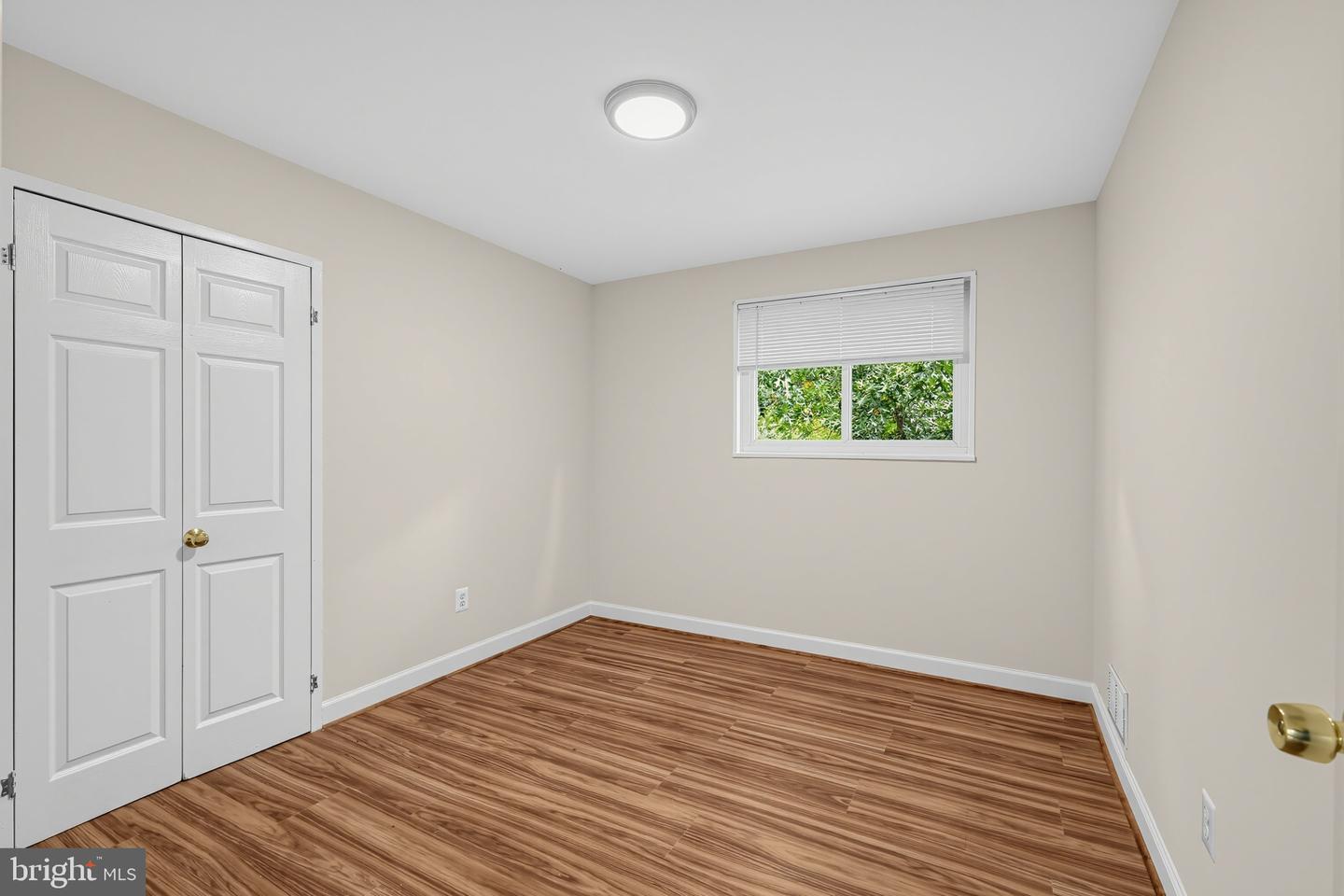 2400 Eugene St Property Photo 12