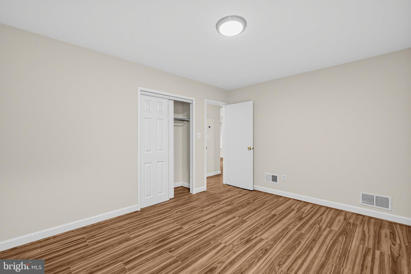 2400 Eugene St Property Photo 15