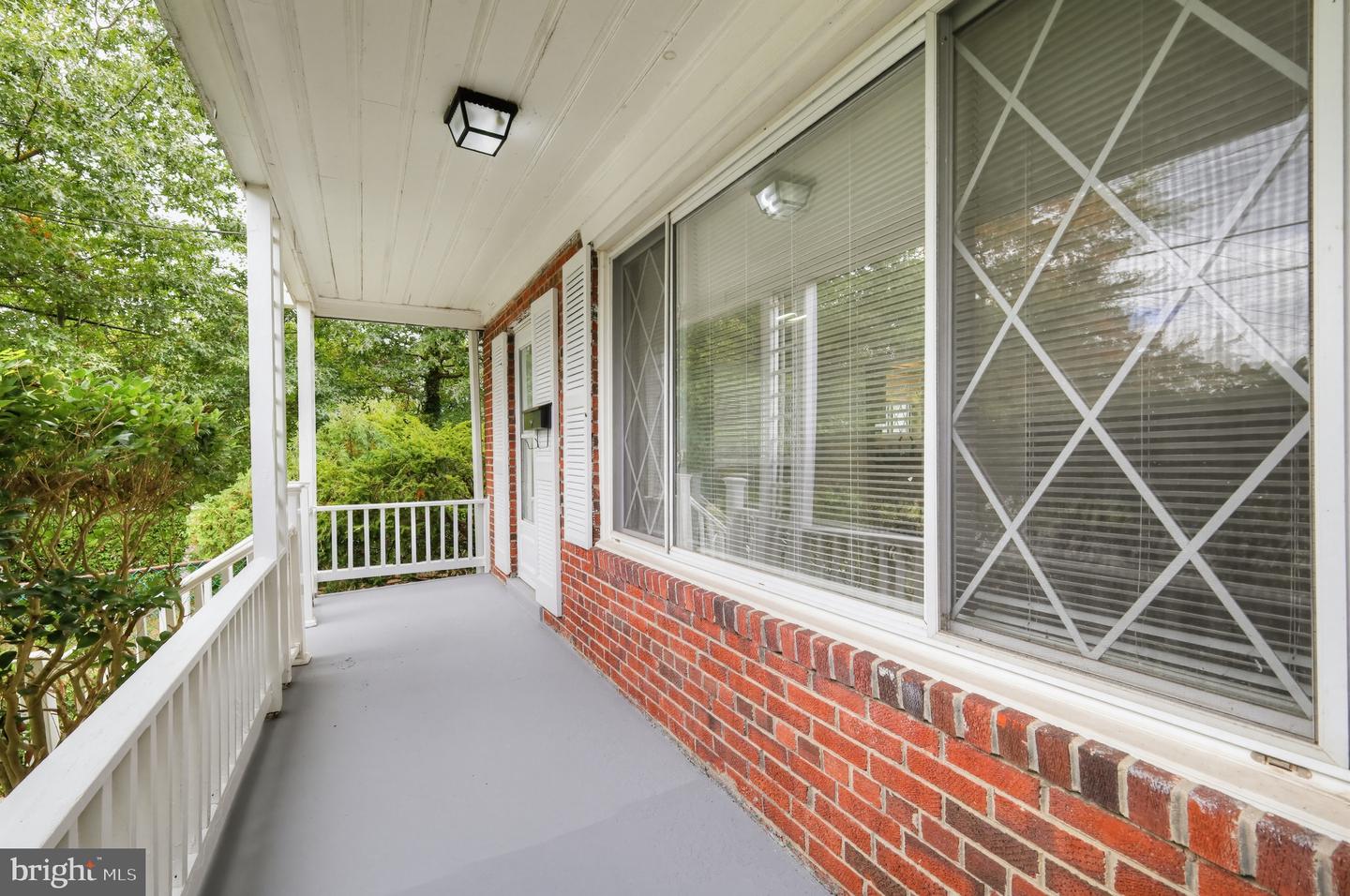 2400 Eugene St Property Photo 20
