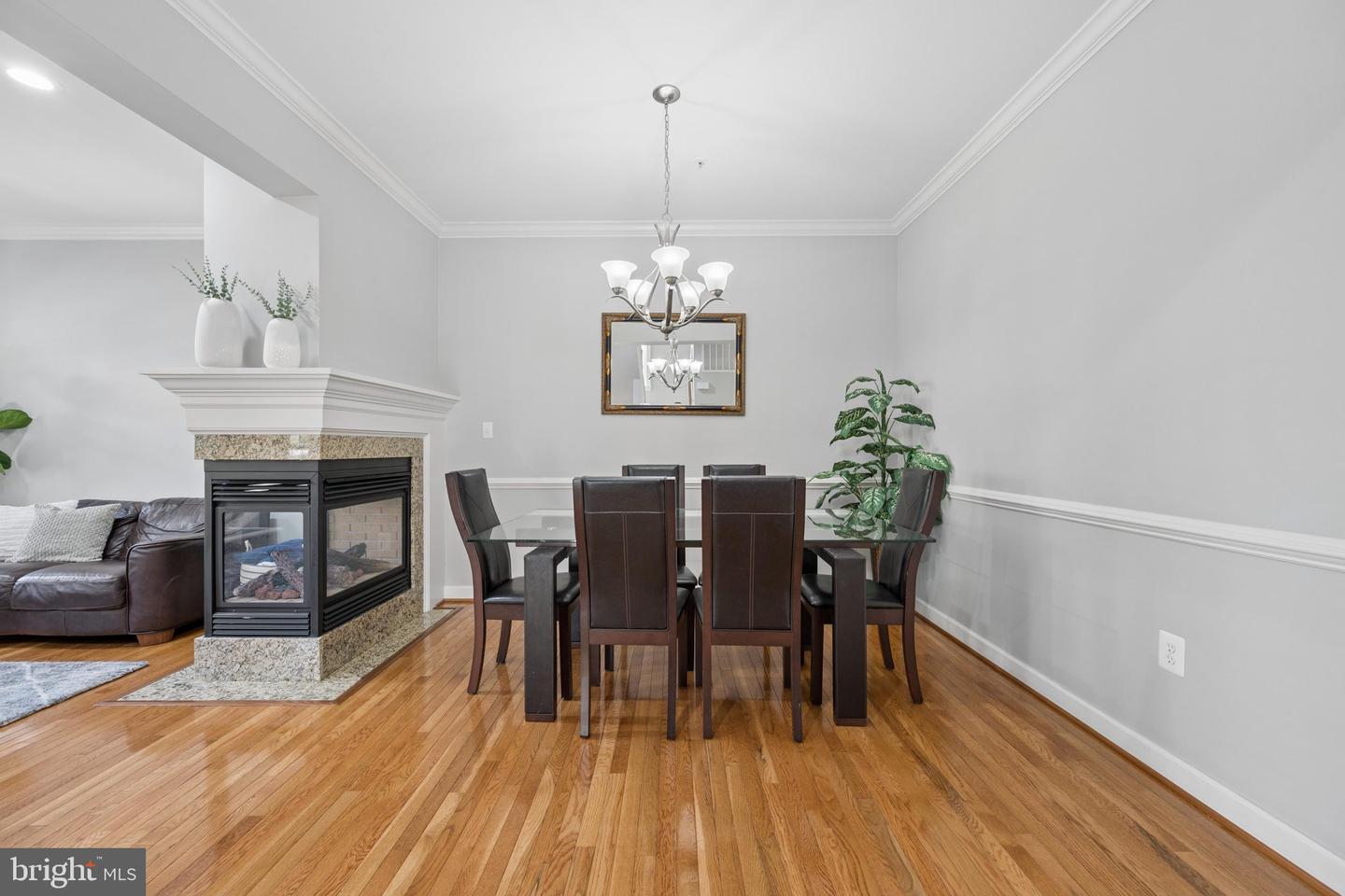 1749 Chiswick Ct Property Photo 7