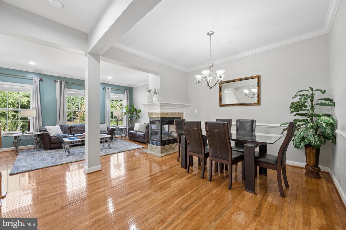 1749 Chiswick Ct Property Photo 8