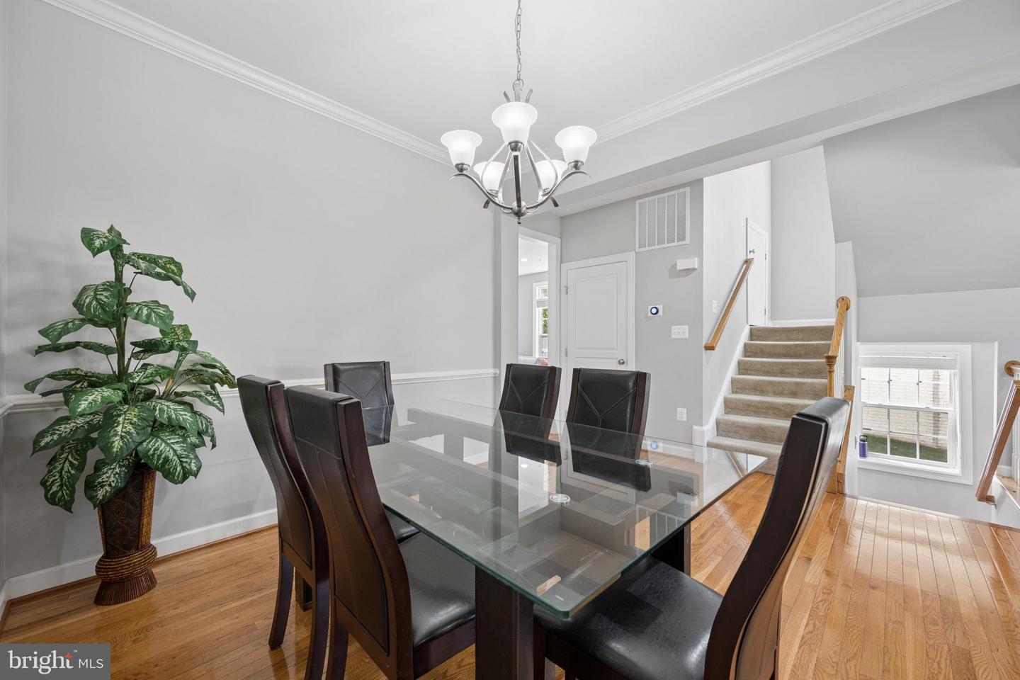 1749 Chiswick Ct Property Photo 9
