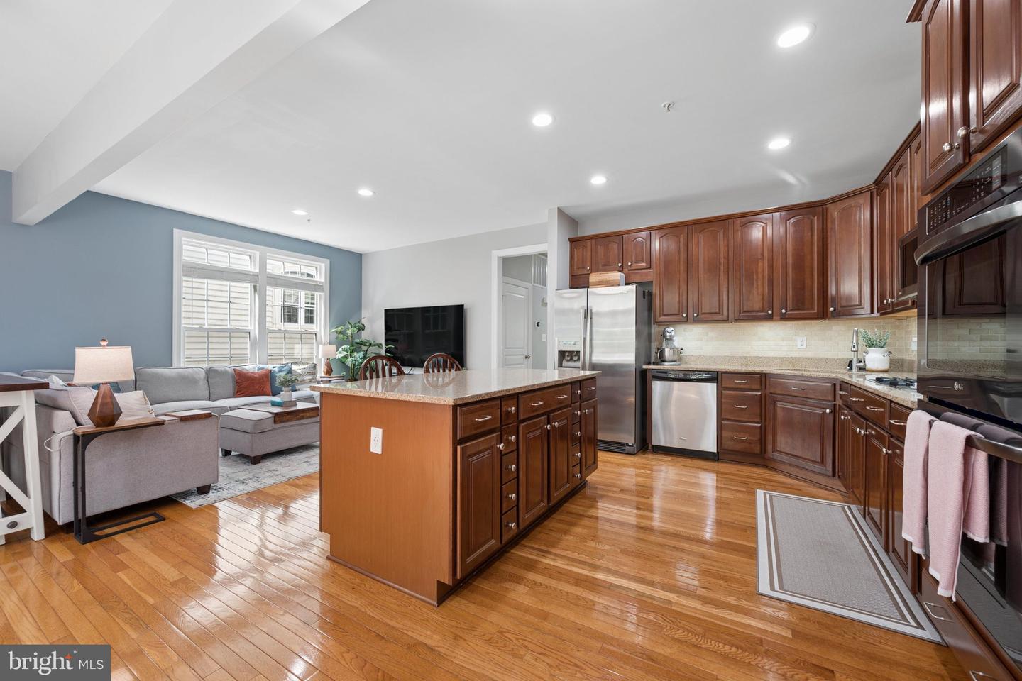 1749 Chiswick Ct Property Photo 15