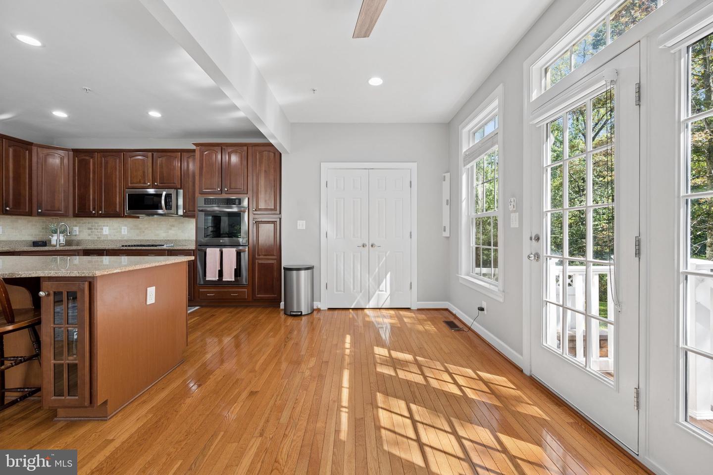 1749 Chiswick Ct Property Photo 21