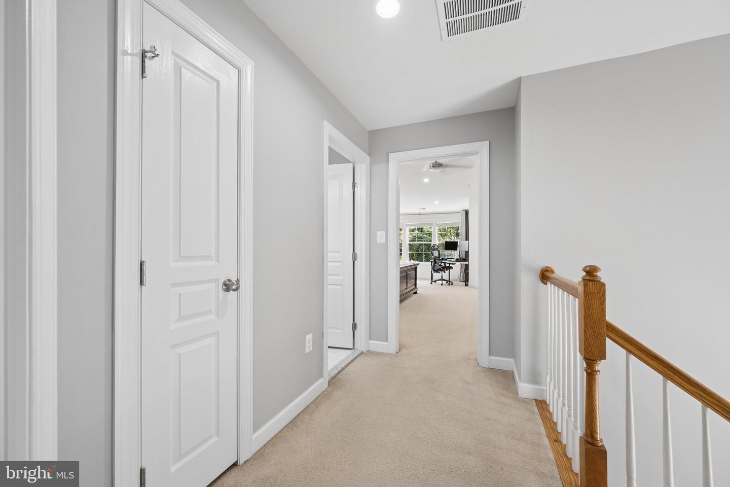 1749 Chiswick Ct Property Photo 24