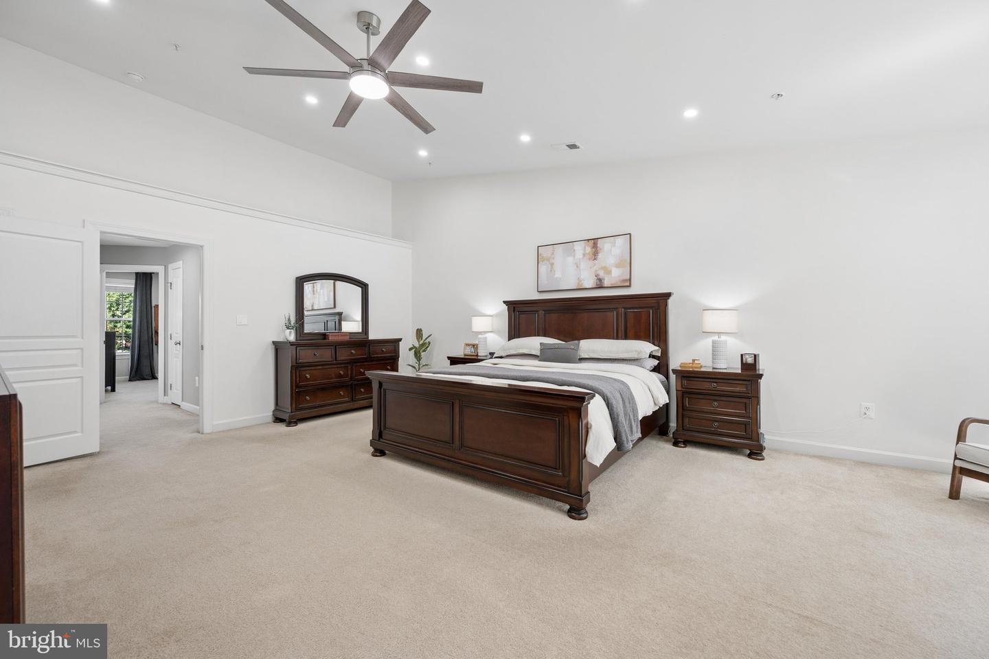 1749 Chiswick Ct Property Photo 27