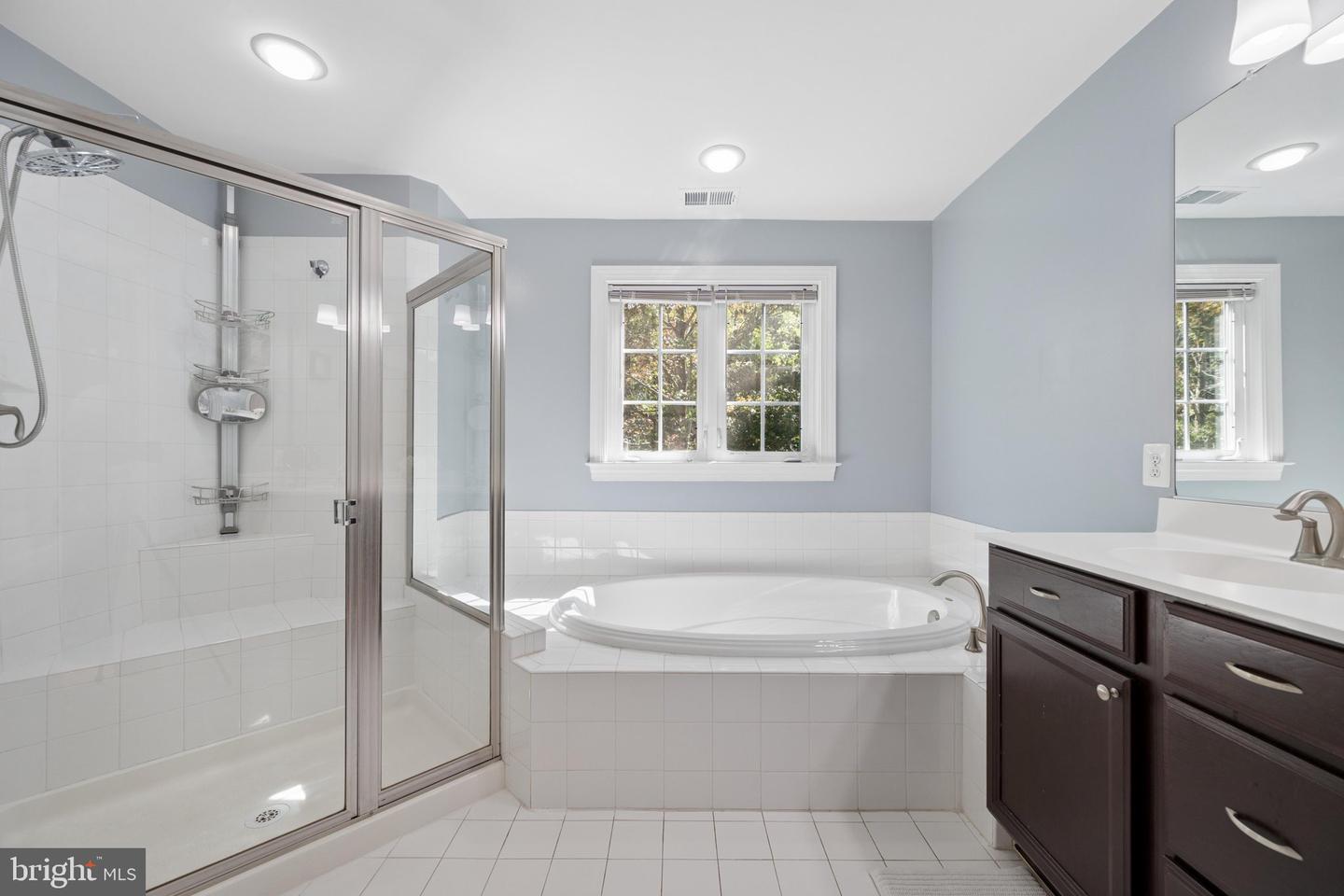 1749 Chiswick Ct Property Photo 31