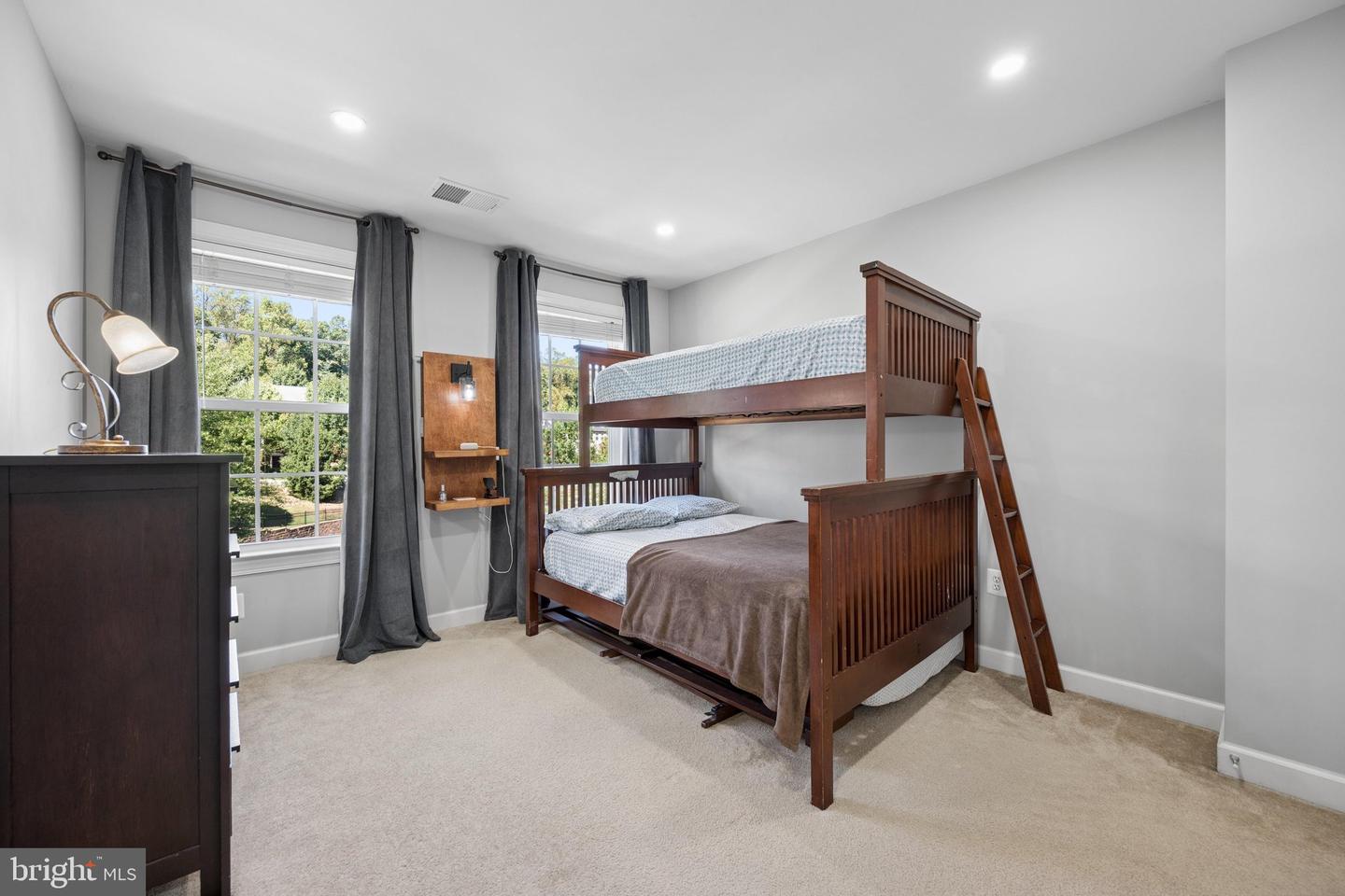 1749 Chiswick Ct Property Photo 33