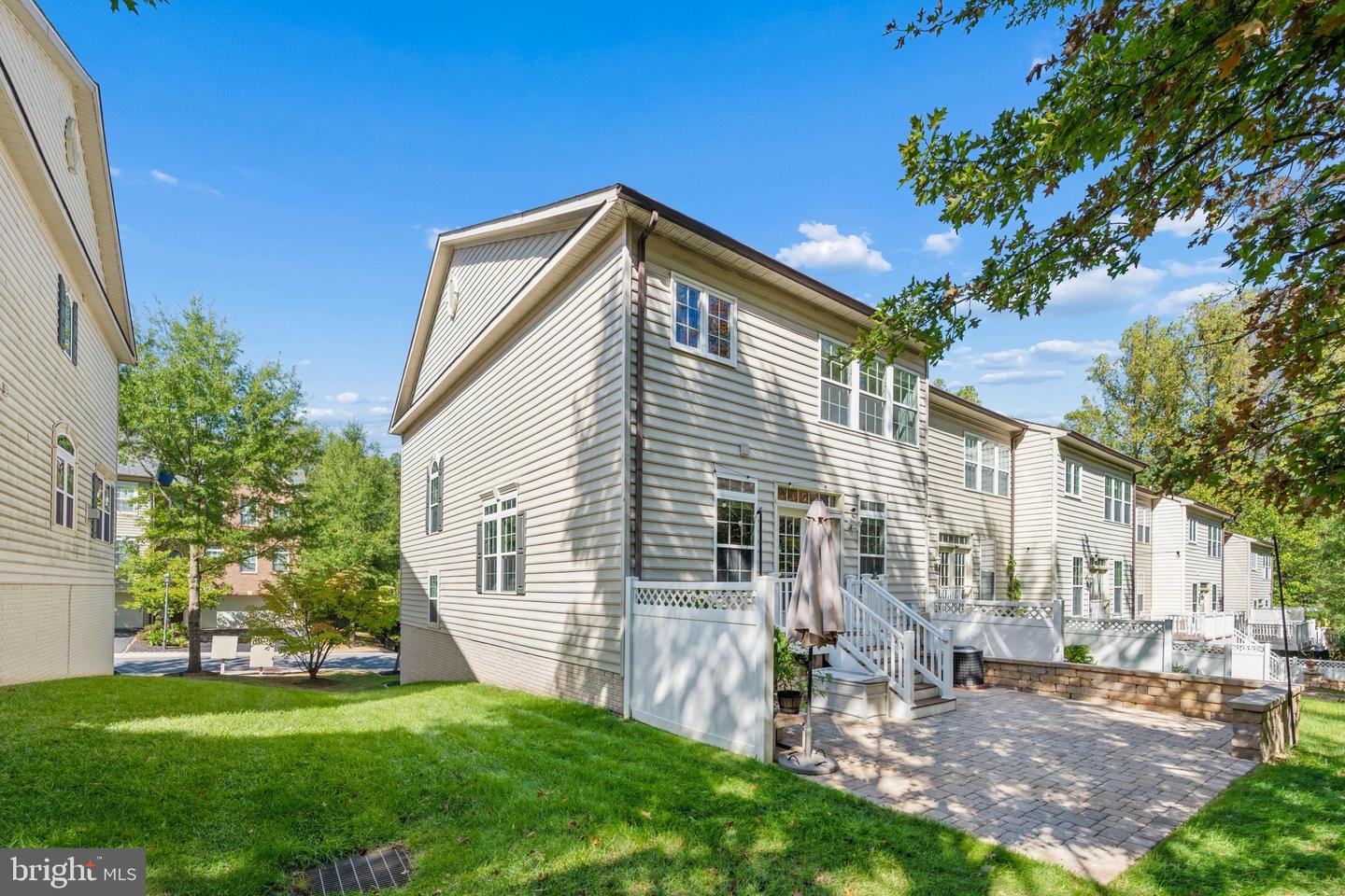 1749 Chiswick Ct Property Photo 43
