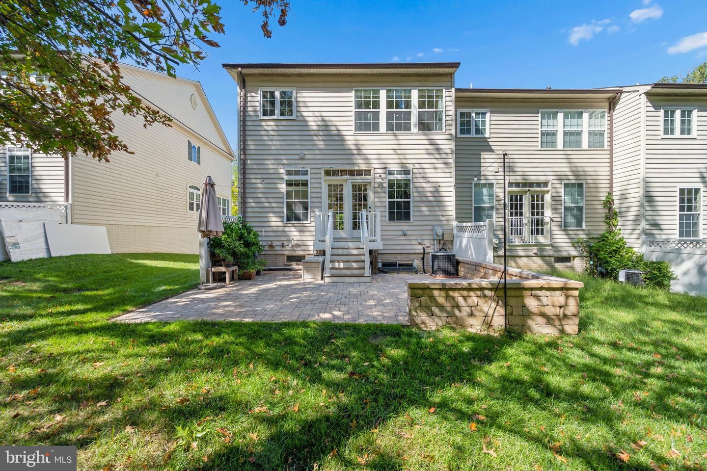 1749 Chiswick Ct Property Photo 44