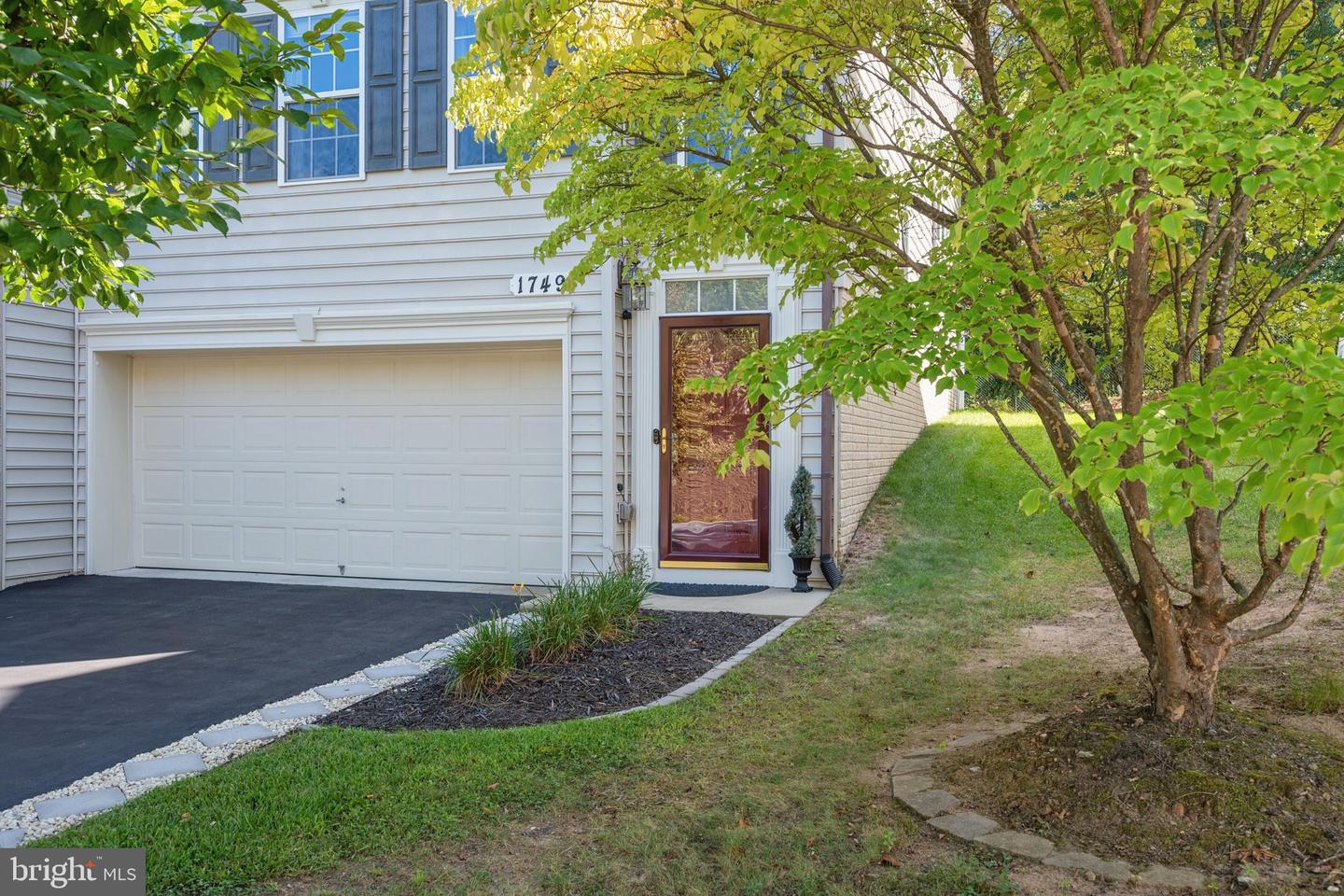 1749 Chiswick Ct Property Photo 53