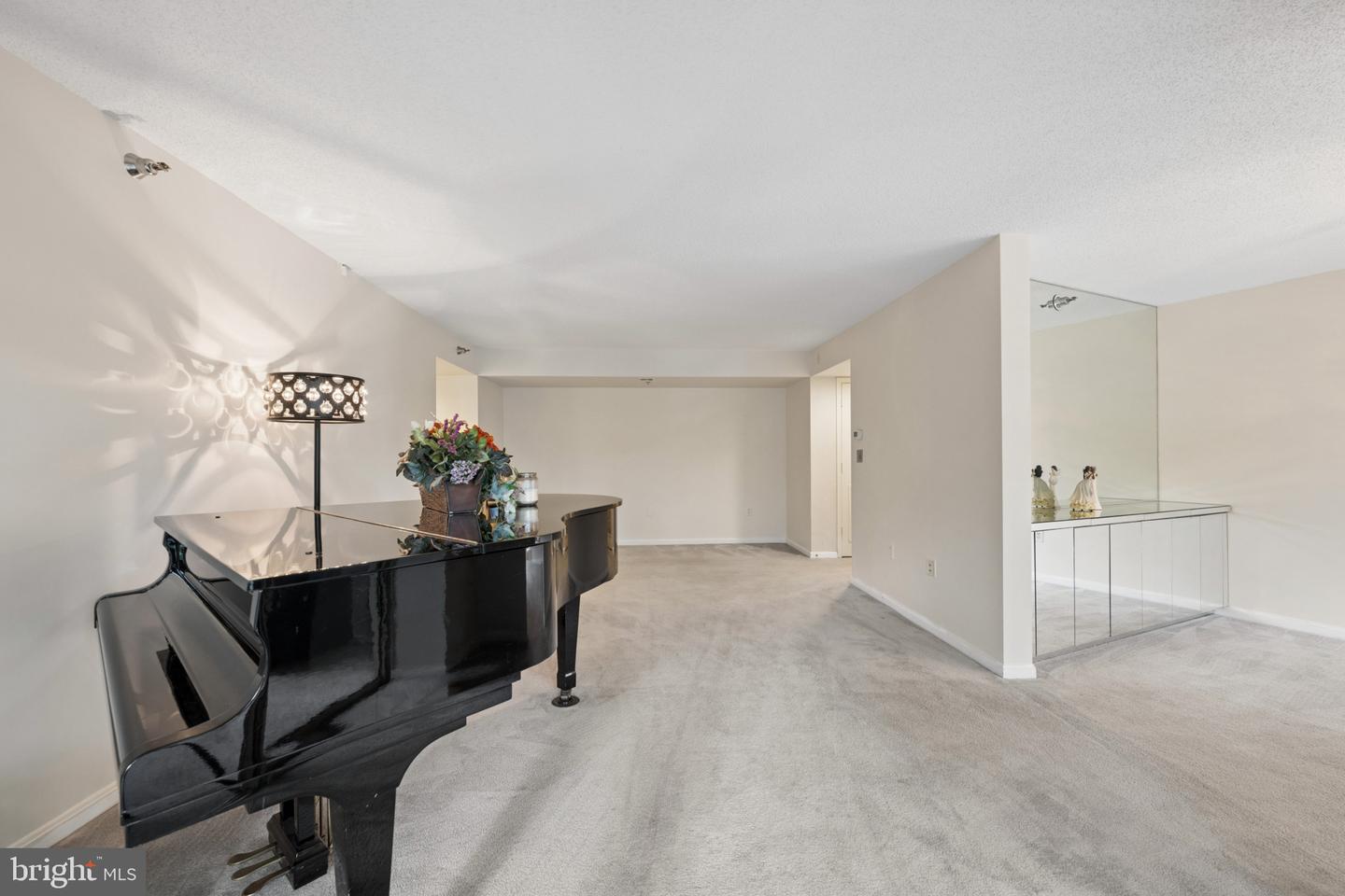 14800 Pennfield Cir #301 Property Photo 8