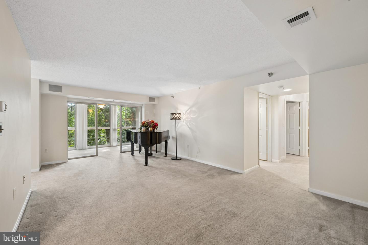 14800 Pennfield Cir #301 Property Photo 9