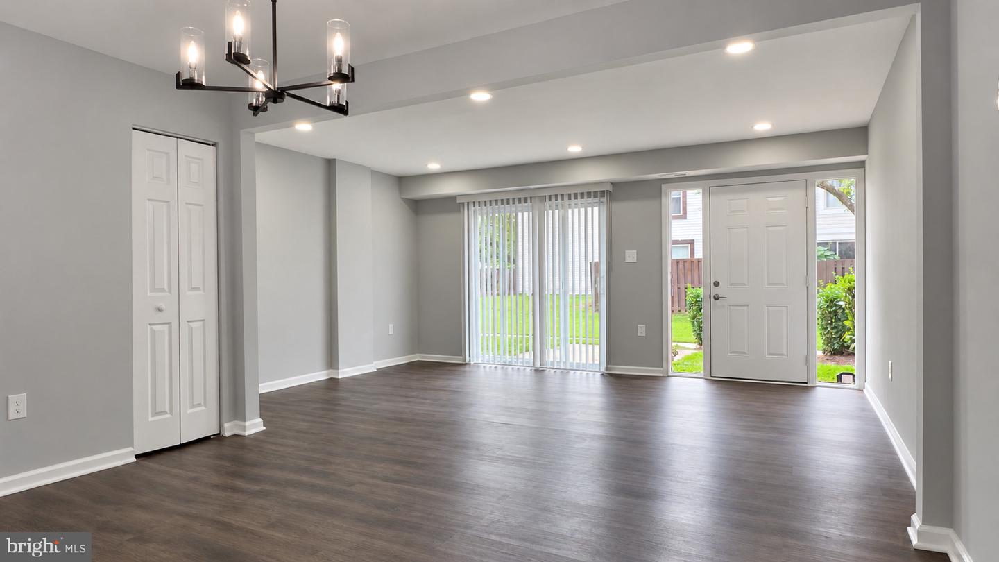 2360 Sun Valley Cir #2-gh Property Photo 3
