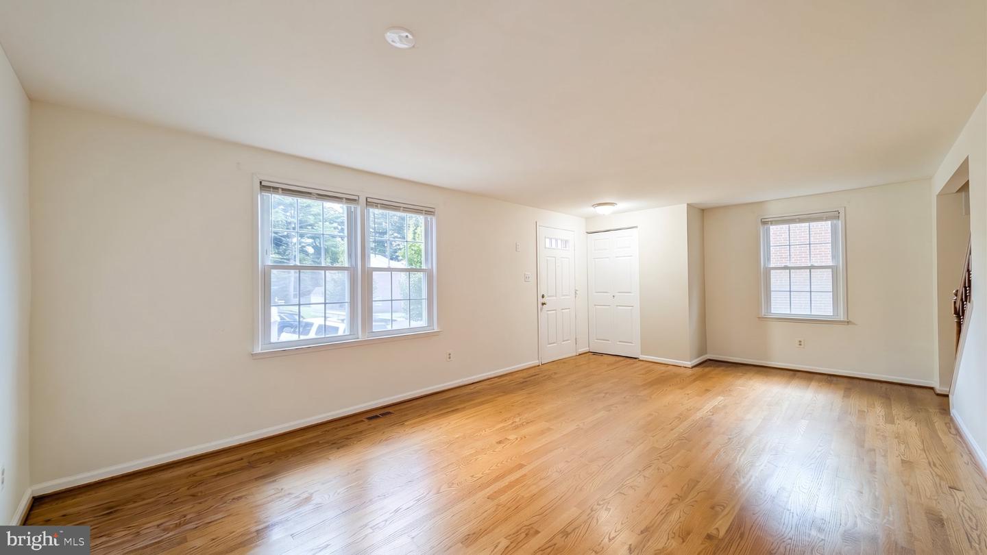 12140 Bentridge Pl Property Photo 3