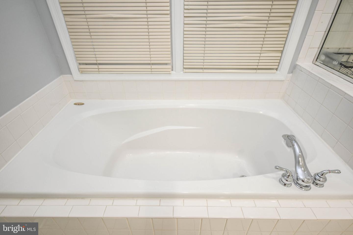 1303 Cameron Hill Ct Property Photo 22