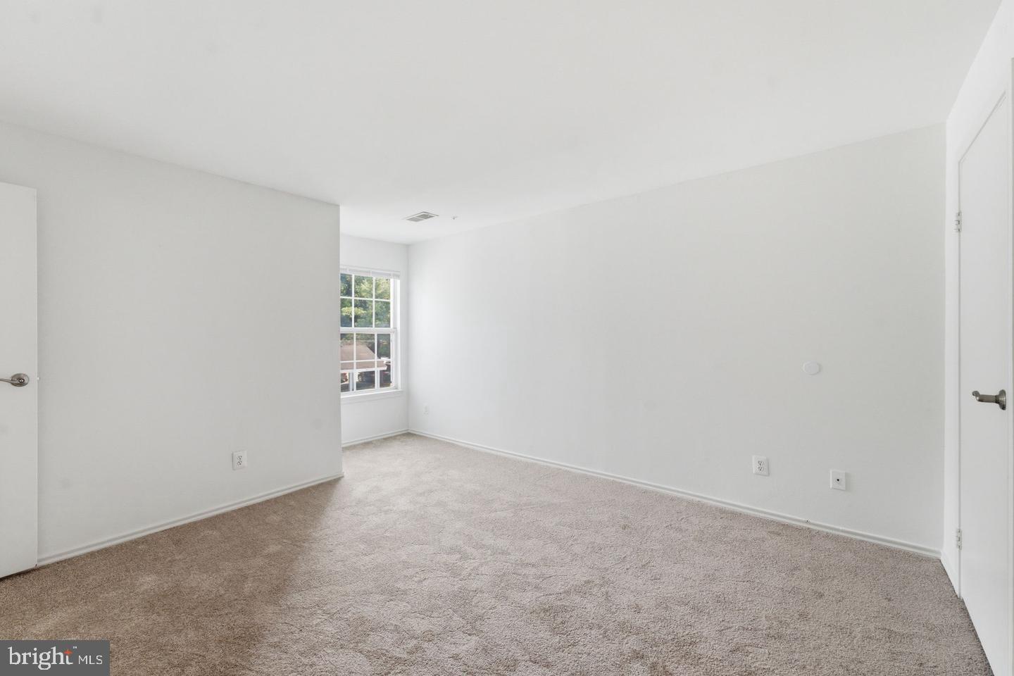 18529 Boysenberry #303 Property Photo 10