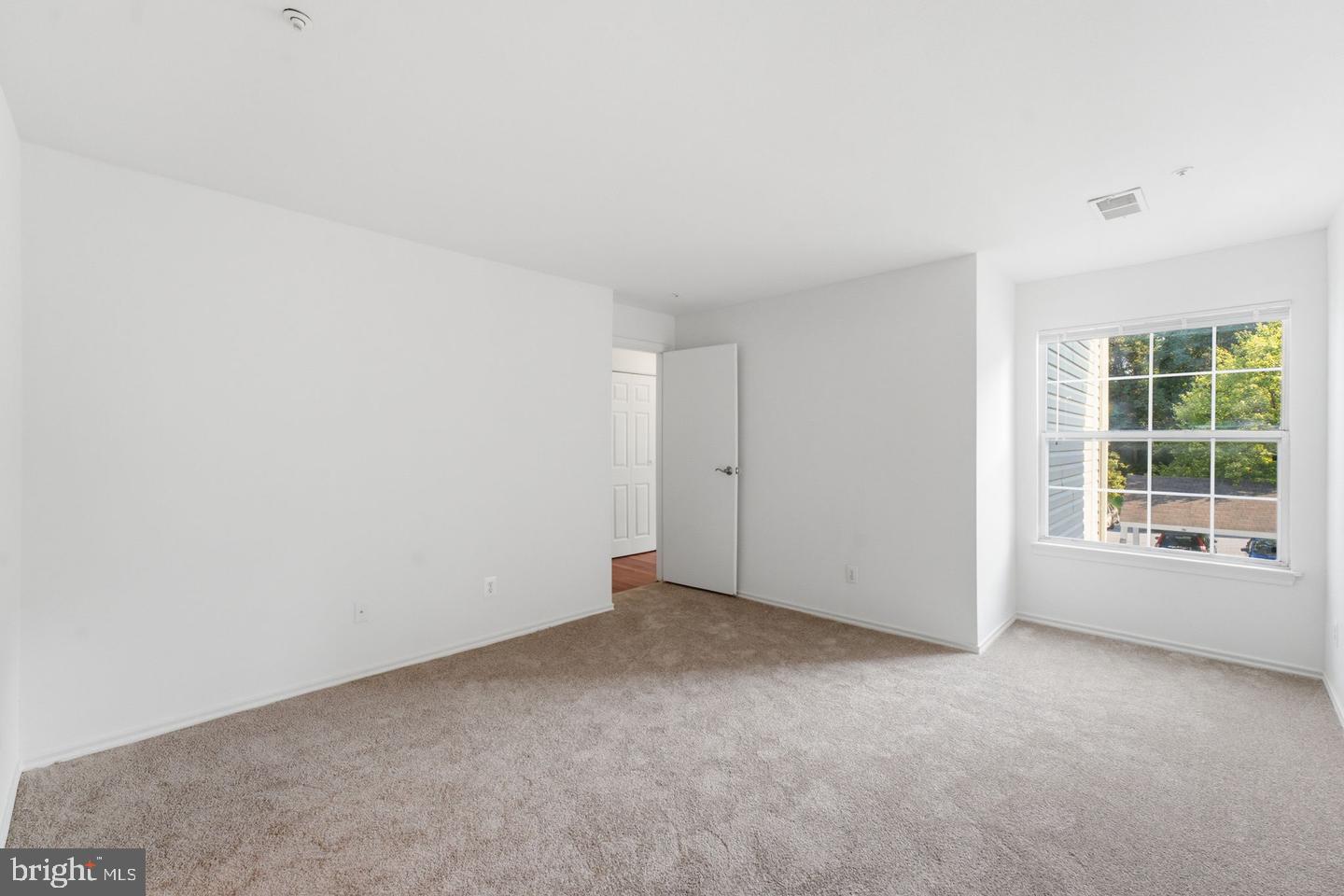 18529 Boysenberry #303 Property Photo 11