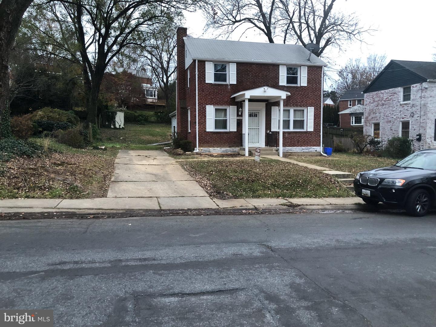 2606 PARKER AVE Property Photo 1