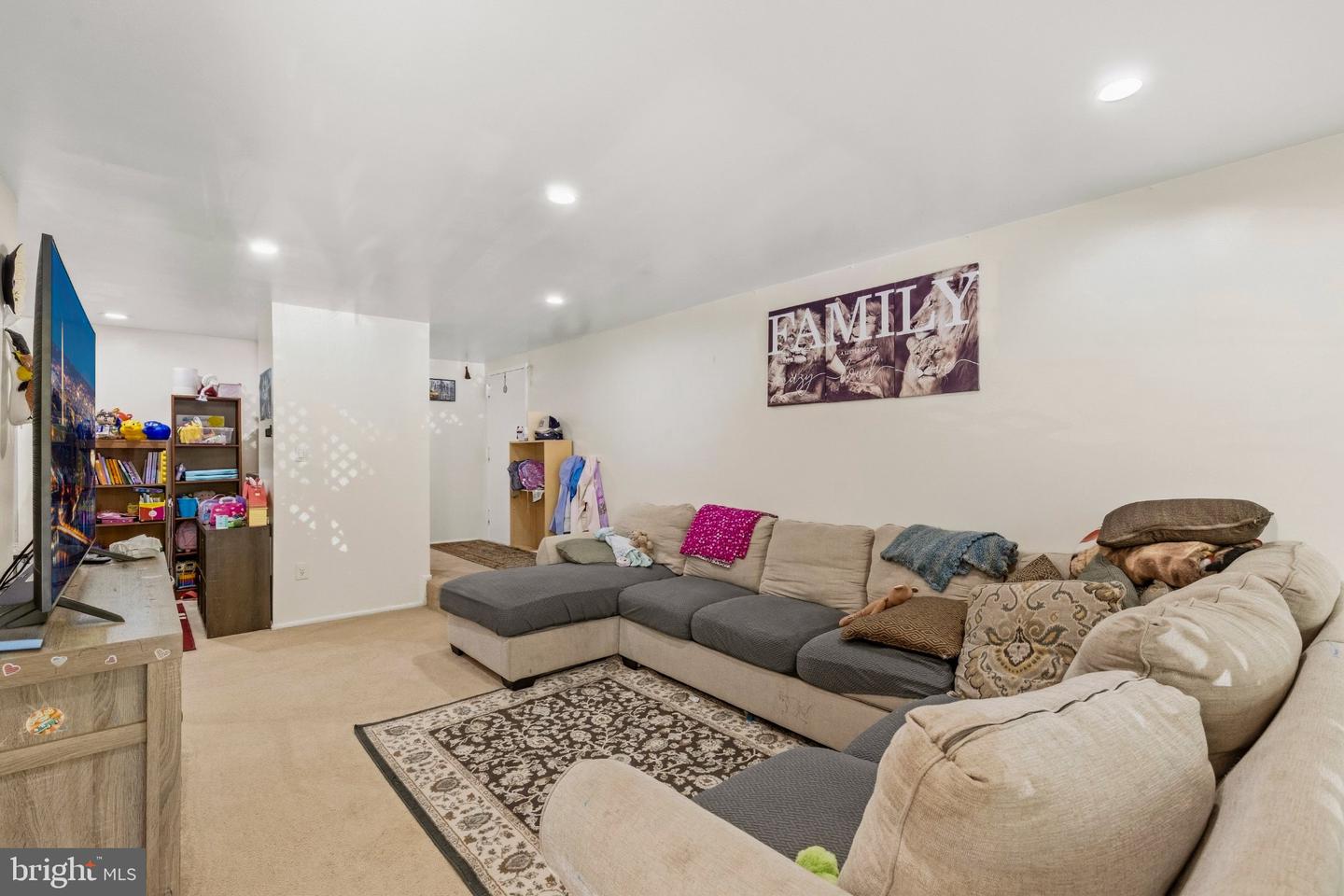 411 Christopher Ave #75 Property Photo 5