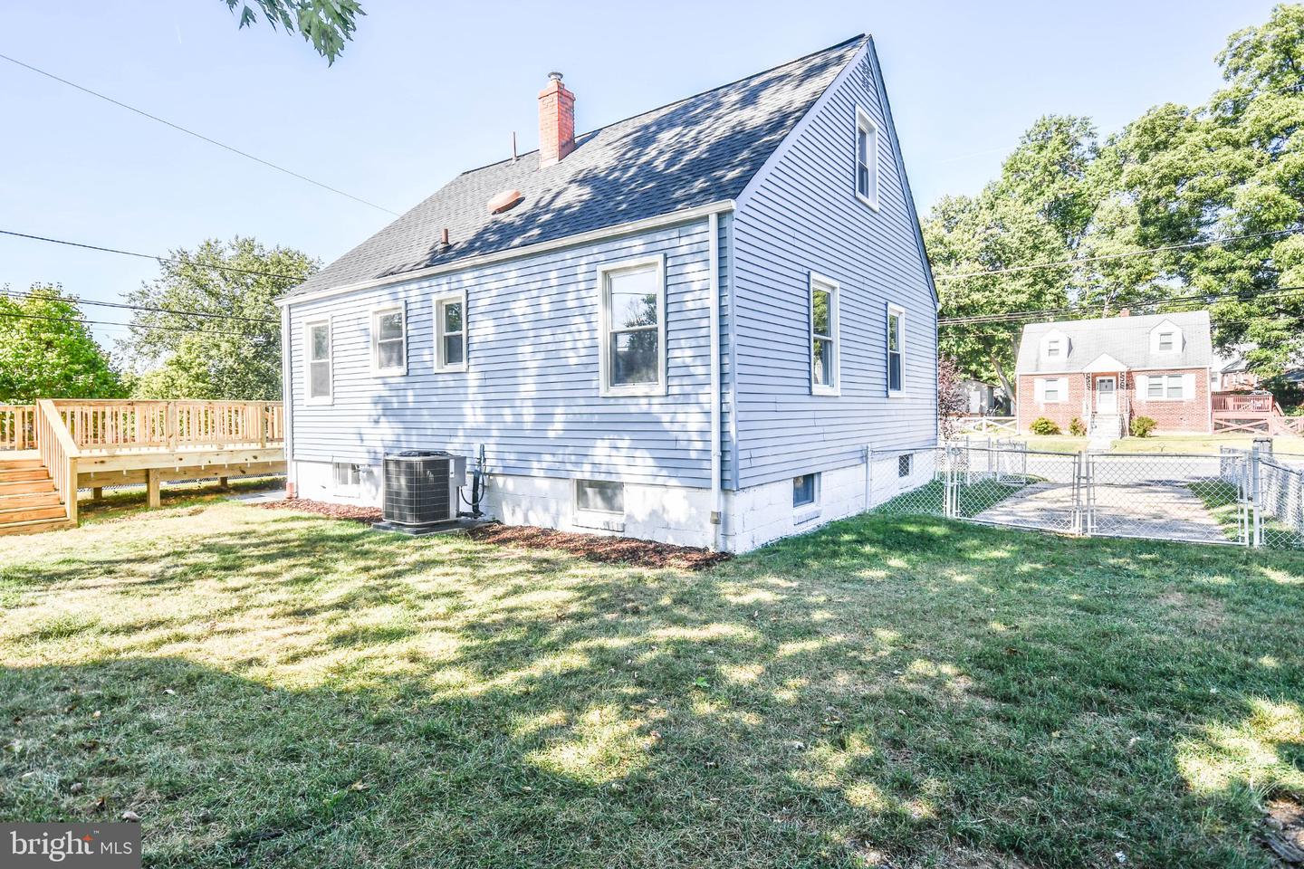 9813 Braddock Rd Property Photo 38