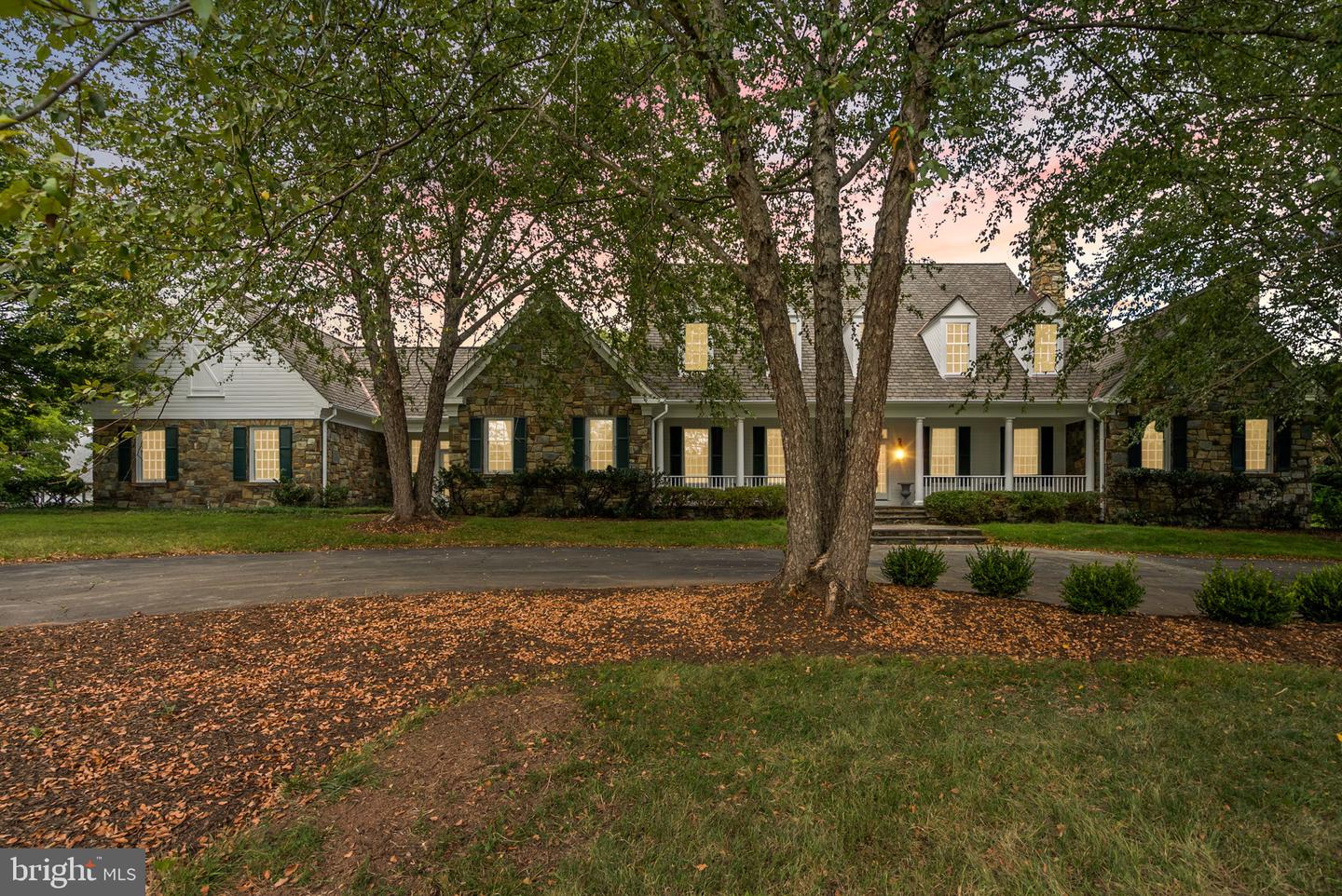 13611 Deakins Ln Property Photo 1
