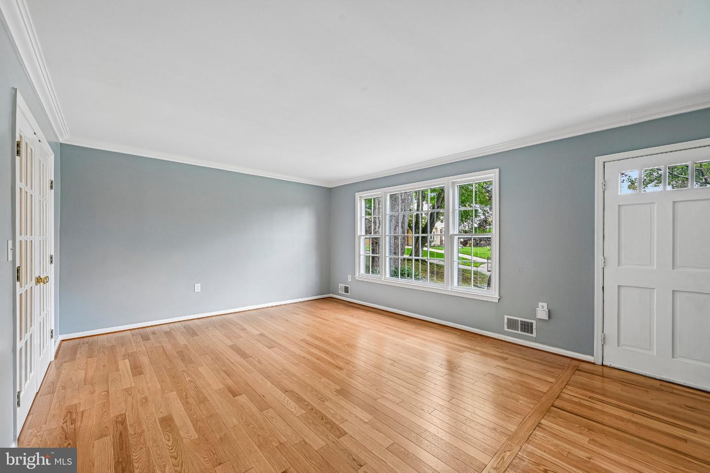 3012 Peebles Ct Property Photo 10
