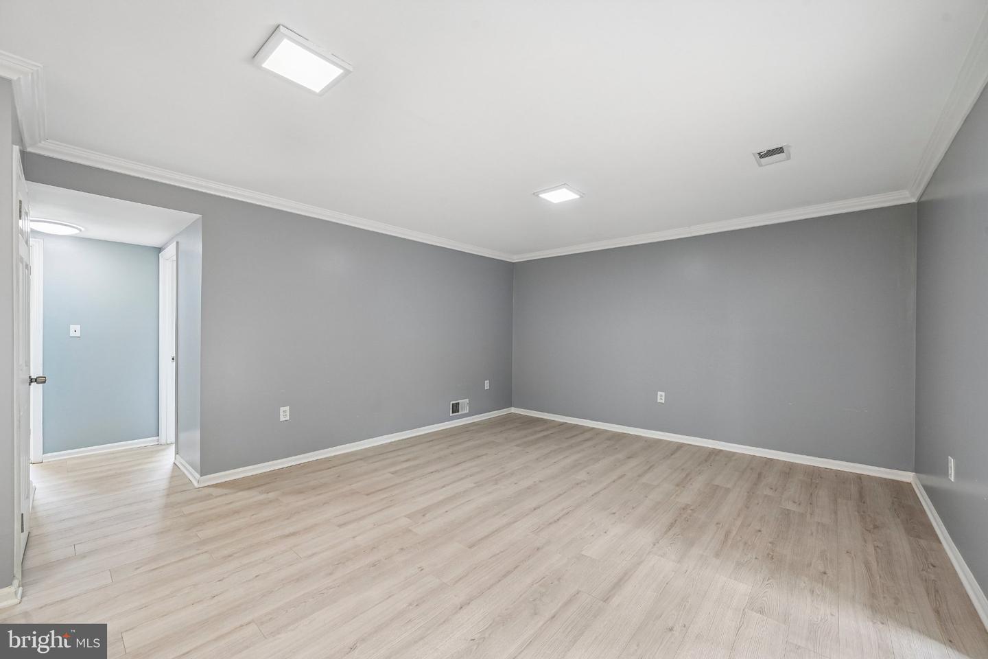 3012 Peebles Ct Property Photo 20
