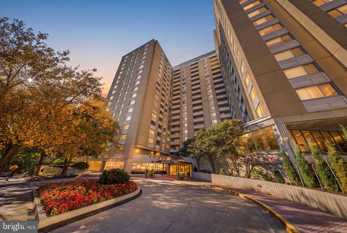 4601 N PARK AVE #1509-J Property Photo 1