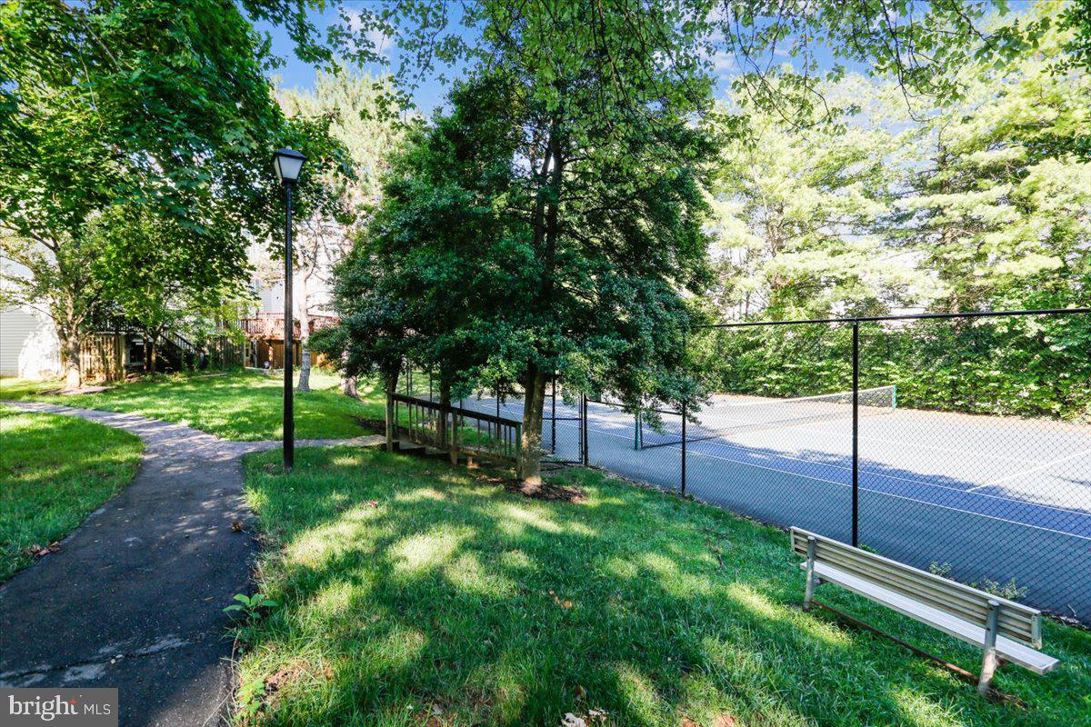 28 Suncroft Ct Property Photo 3