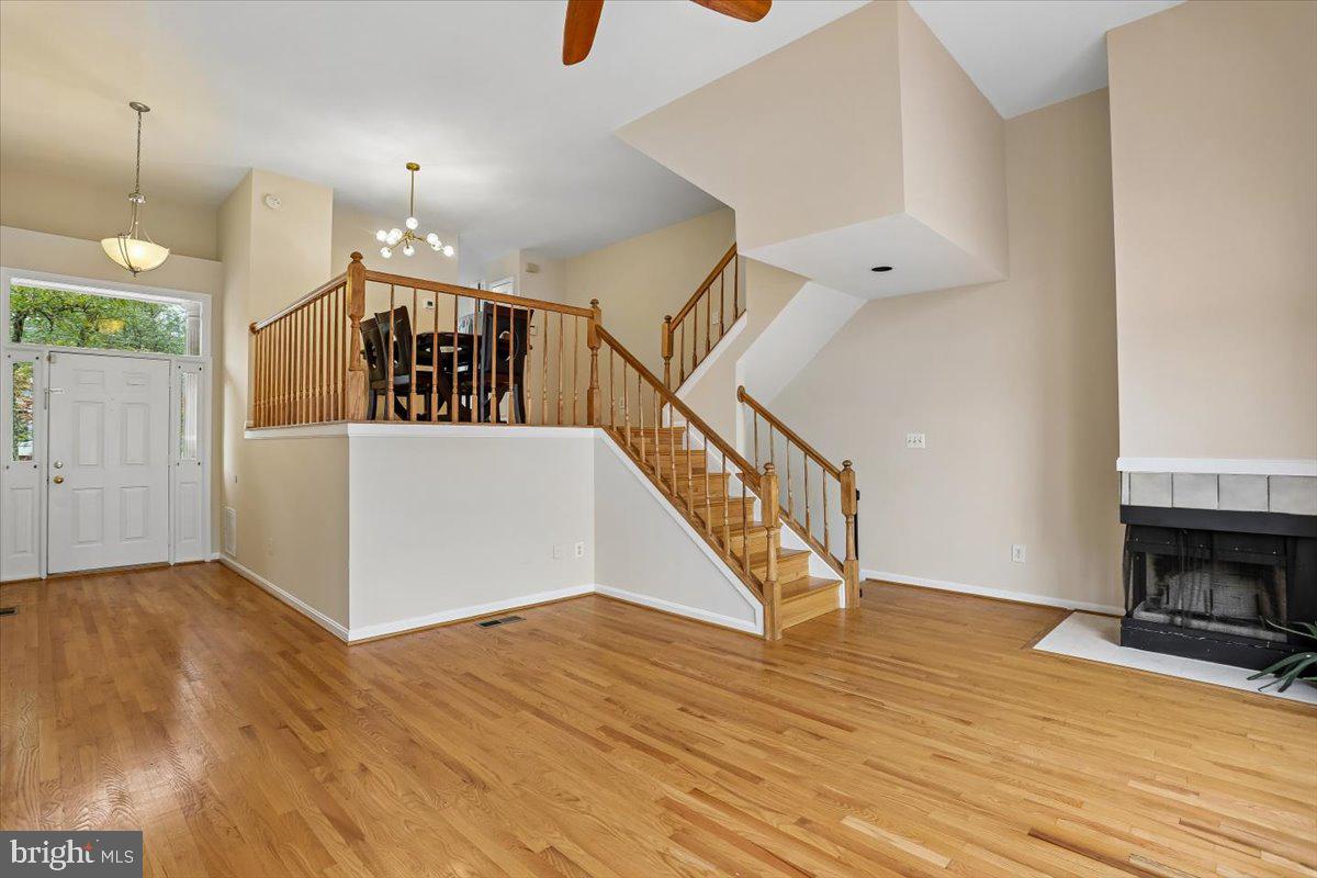 28 Suncroft Ct Property Photo 15