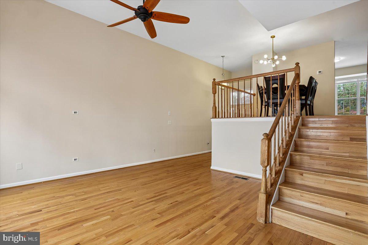 28 Suncroft Ct Property Photo 16