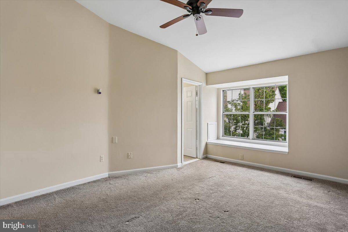 28 Suncroft Ct Property Photo 31