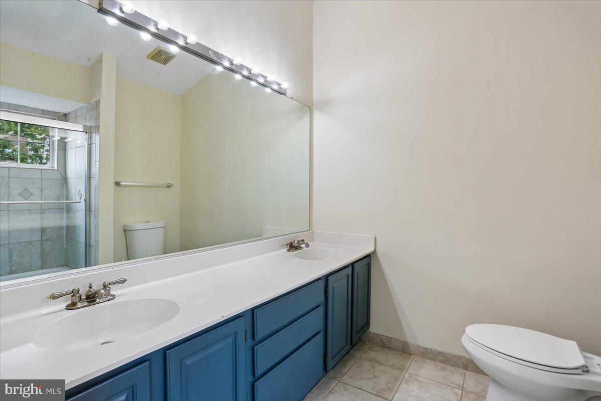 28 Suncroft Ct Property Photo 33