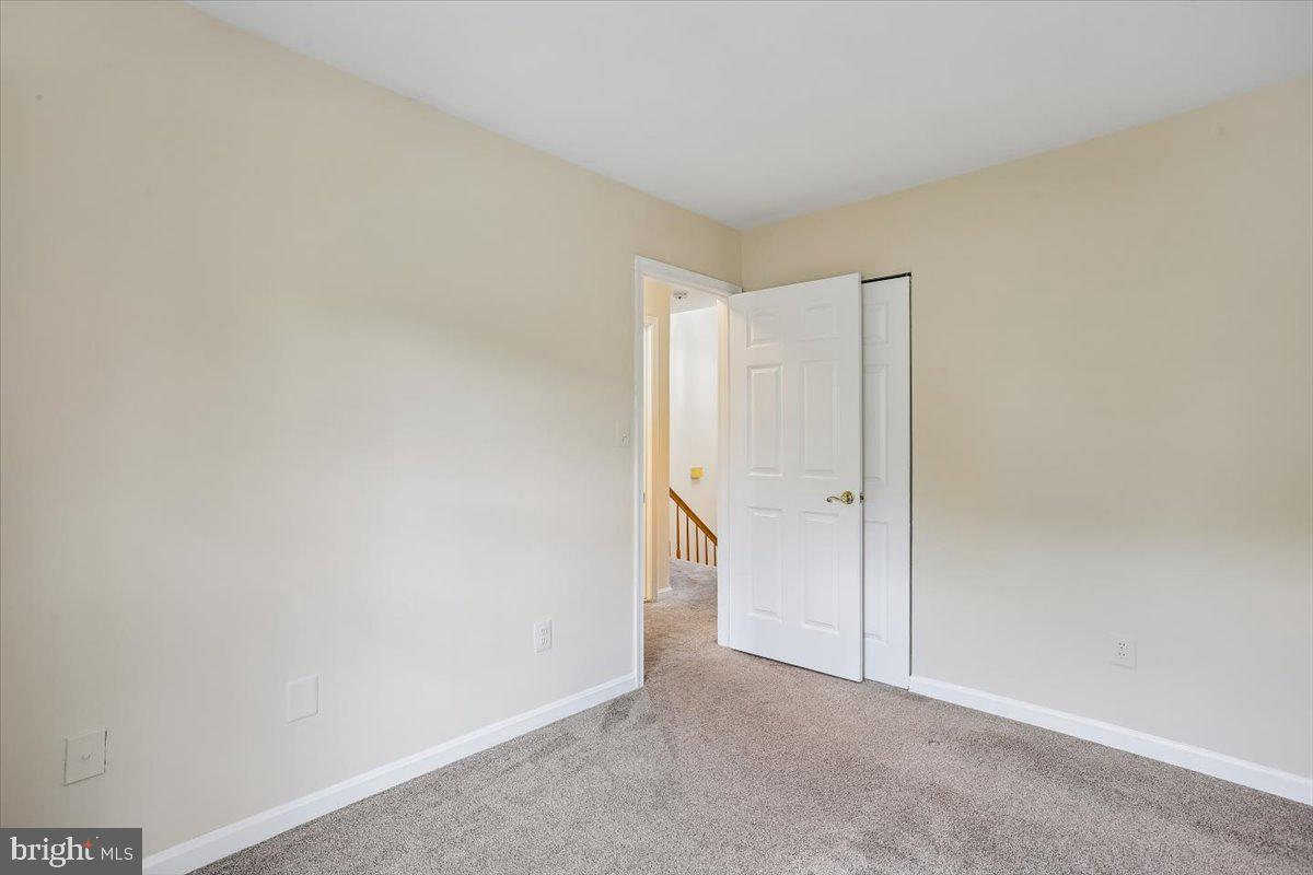 28 Suncroft Ct Property Photo 34