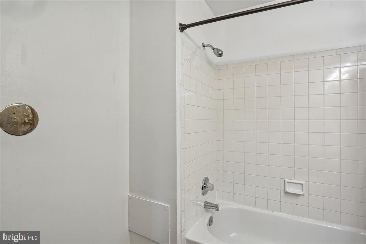 28 Suncroft Ct Property Photo 39
