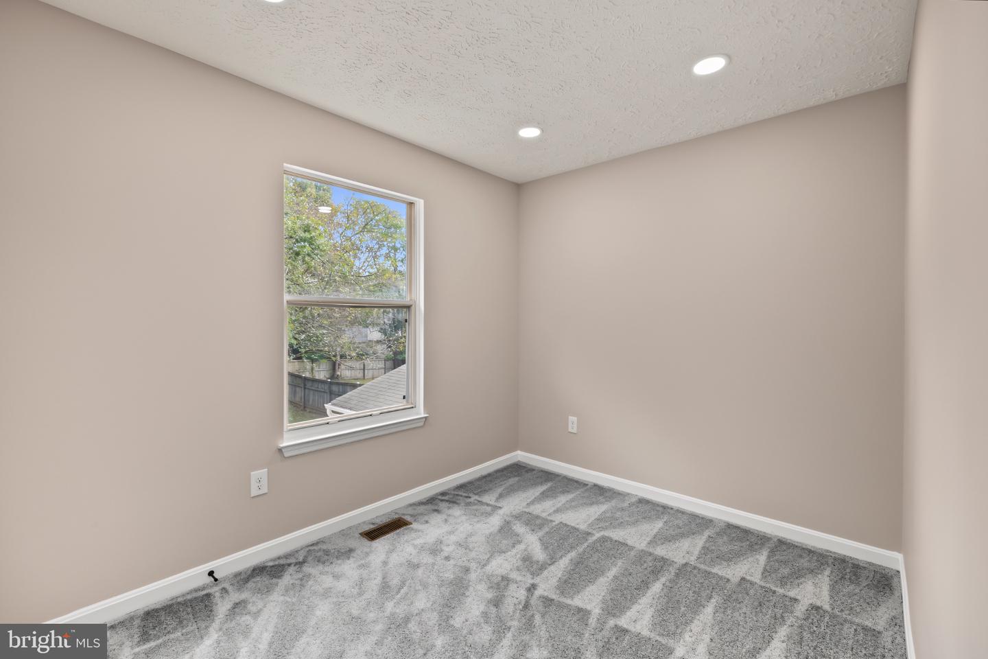 11624 Paramus Dr Property Photo 43