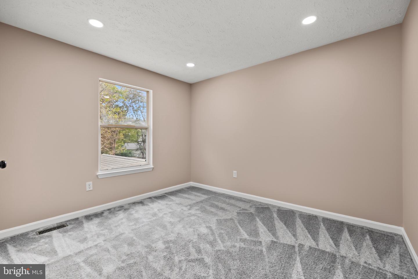 11624 Paramus Dr Property Photo 45