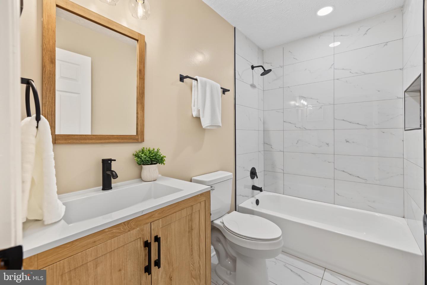 11624 Paramus Dr Property Photo 49